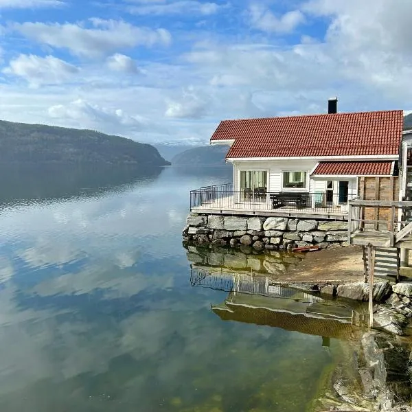 Stryn Fjord Lodge Faleide – hotel w mieście Stryn