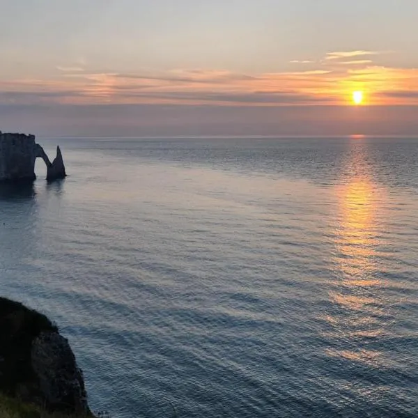MAISON DE CAMPAGNE à LA MER pour un COUP DE COEUR, hotel a Étretat