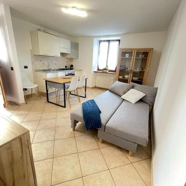 Da Mamaa casa vacanze，Toceno的飯店