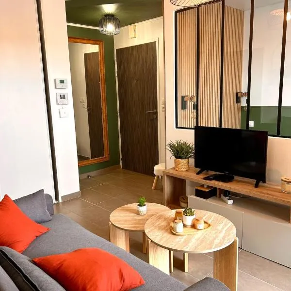 Un cocon tout confort à La Rochelle - proche gare & plages, hotel in La Rochelle