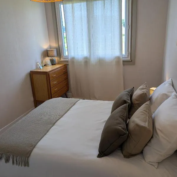 location calme et reposante à quelques minutes du zoo et proche des châteaux, hotel en Noyers-sur-Cher