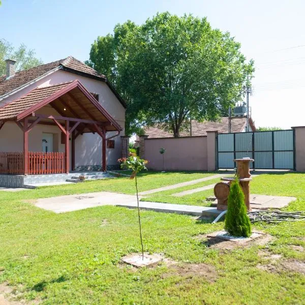 Kuća NP, hotel u gradu Bačka Topola