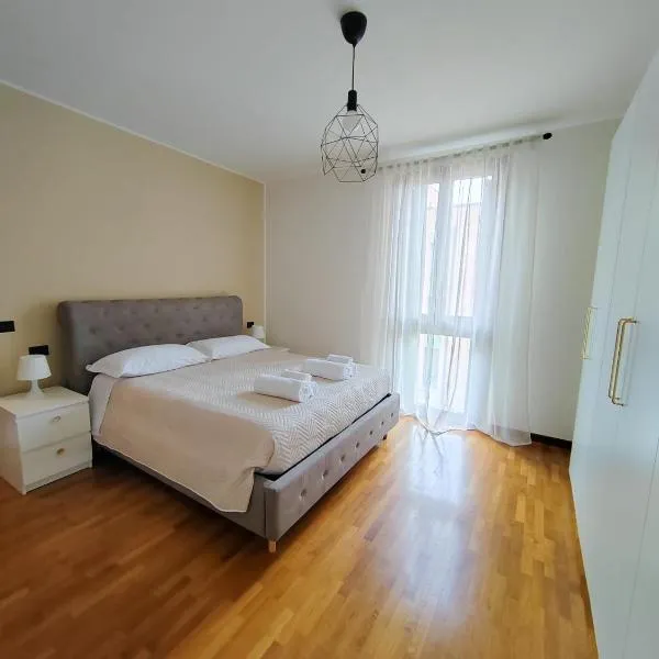 Elegante bilocale nel cuore di Rubiera, hotel in Rubiera