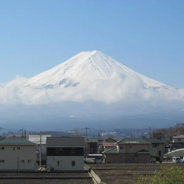 ヴィラ オレンジキャビン、富士河口湖町のホテル