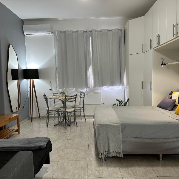 Cariocahome64 Apartamento inteiro em Copacabana com vista para o Cristo - Foto 2