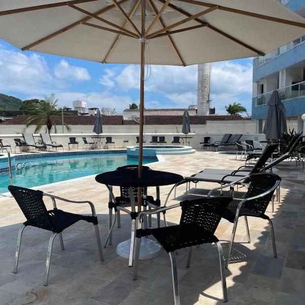 Apartamento na Enseada com ar, churrasqueira, piscina e a 80m da praia! - Foto 4
