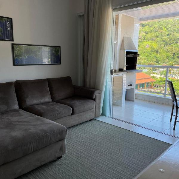 Apartamento na Enseada com ar, churrasqueira, piscina e a 80m da praia! - Foto 2