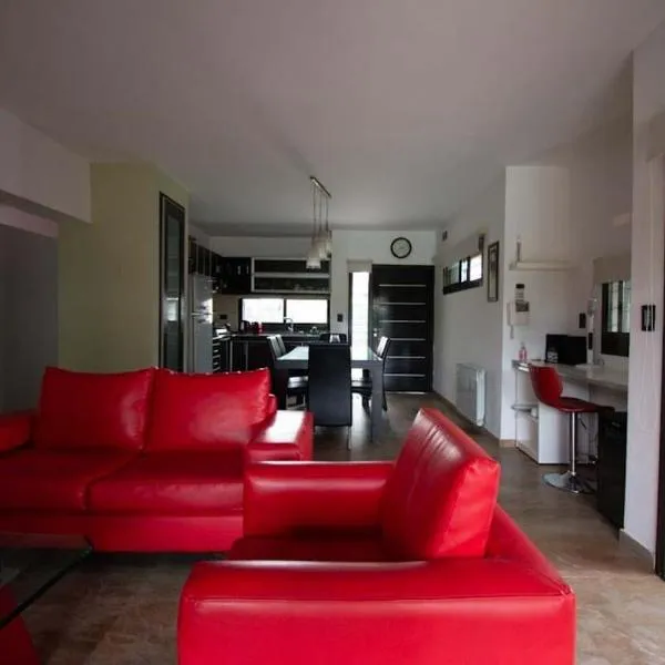 LA CASITA, hotel a Roldán