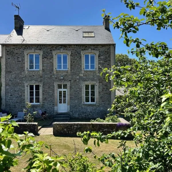 Maison 4 chambres, grand jardin, 10 minutes des plages, hotel u gradu Besneville