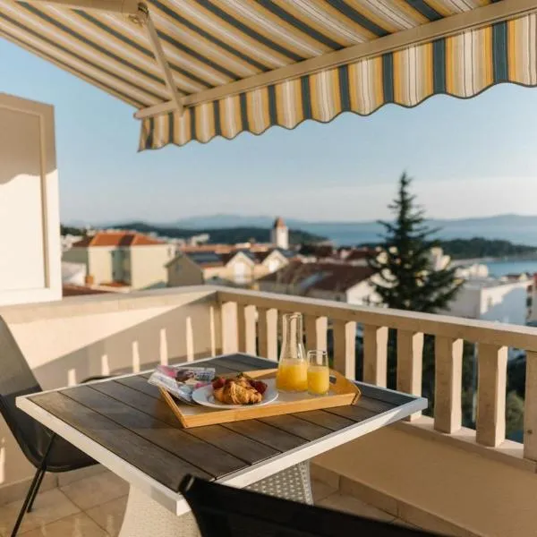 Great View Apartment, hotel in Makarska