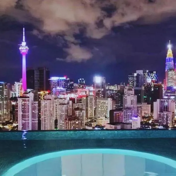 1BR condo with Amazing KLCC View & Infinity Pool at Lalaport Bukit Bintang, hotel v Kuala Lumpur
