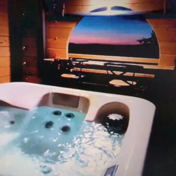 Le Spa des lavandes panoramique, hotel v destinaci Valensole