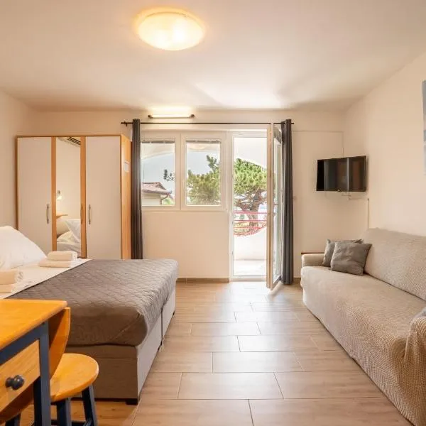 Apartmani Luky，卡爾盧巴格的飯店