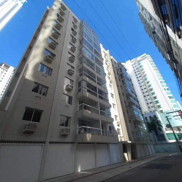 lazer & conforto BC, khách sạn ở Balneário Camboriú
