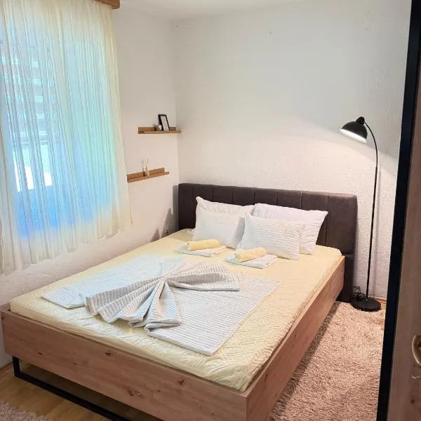 Kuća za odmor Iva, hotel in Štrbina