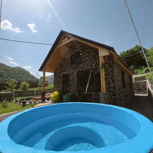 Woodlandia Resort Borjomi, hotel v destinaci Bordžomi