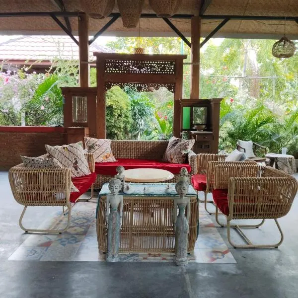 Kahyangan hotel, hotel in Dondo