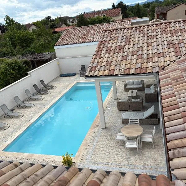 Les Chanterelles, hotel v destinaci Crêches-sur-Saône