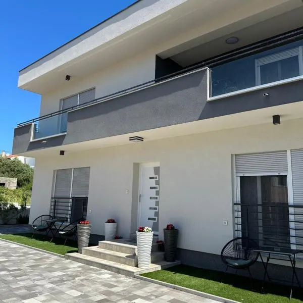 Apartments Ivano & Leo Zadar - Private Parking, hotel in Zadar