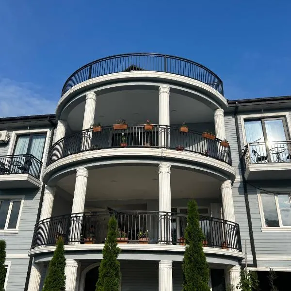 Shine Hill შაინ ჰილი, hotel u gradu 'Tsinsvla'