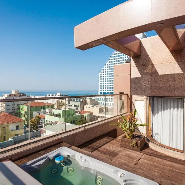 BreezHouse Yona Beach Mamad Penthouse Duplex, Hotel in Tel Aviv