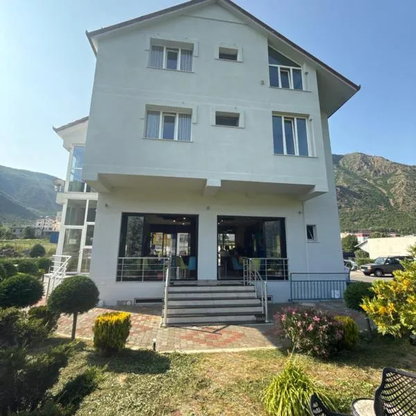 Bar-Hotel IRDI, hotel en Bulqizë