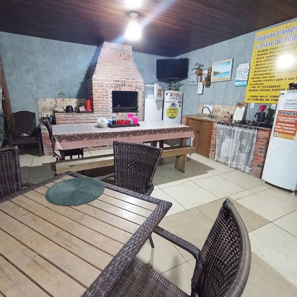 Cabana com Ar condicionado e area de cozinha e banheiro compartilhado a 10 minutos do Parque Beto Carrero - Foto 5