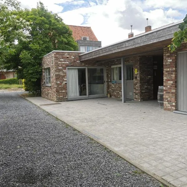 Vakantiewoning Henri Vleteren-Ieper, hotel v destinaci Woesten
