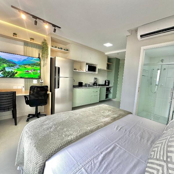 Studio reformado decorado Campo Belo UH 104
