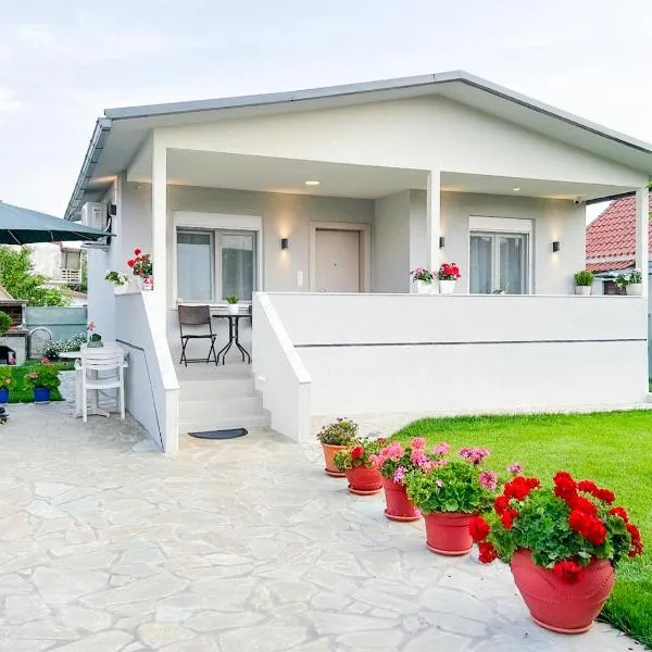 Dream Summer House, hotell sihtkohas Nea Kalikratia