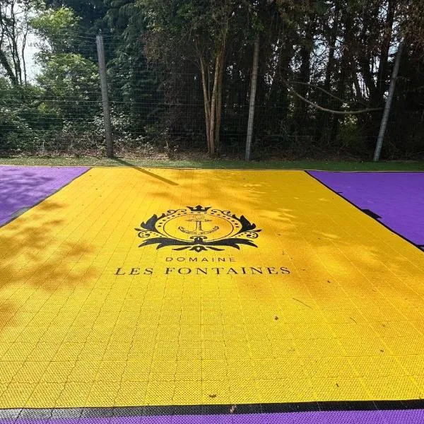Domaine Les Fontaines, hotel em Marchésieux