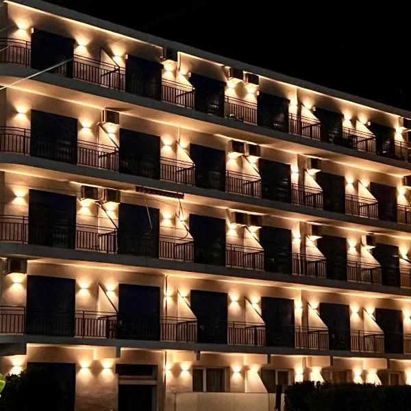 Hotel Miami Beach, hotel v destinaci Golem