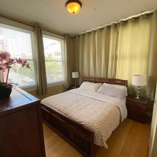 501 Cozy Apartment near Baltimore Inner Harbor!!!, hotel in Baltimore