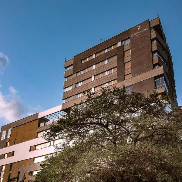 V Grand Hotel, a member of Radisson Individuals, hotel in Medellín
