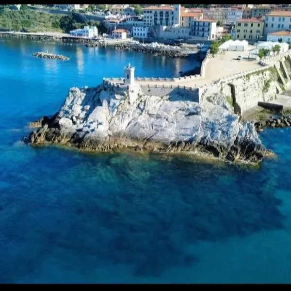 My house, khách sạn ở Piombino