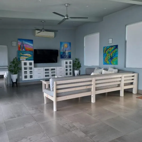 Magnific Rock - Surf Resort & Yoga Retreat Nicaragua, hotel v destinaci Popoyo
