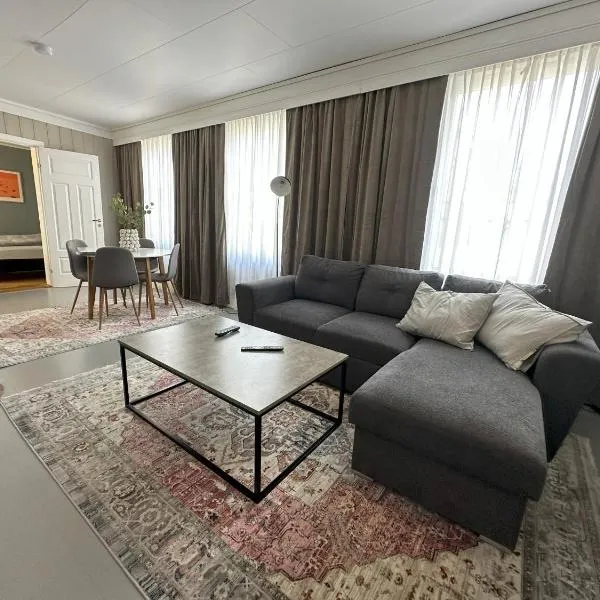 Stintebakken 1, hotel in Arendal