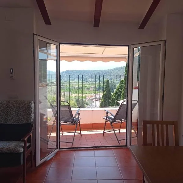 Casa Ermita, hotel v destinaci Benifallet