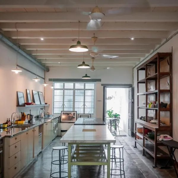 Ah Tong Residence by Aayu - 3 mins walk to Kimberley Night Market, hotel v destinaci George Town