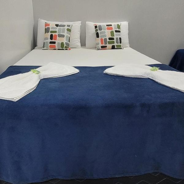 Quarto suíte 8, cama casal1, cama solteiro 1 - Foto 5