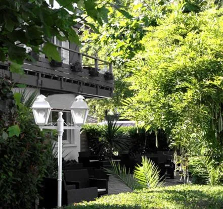L auberge de la pointe, hotel v destinaci Soustons