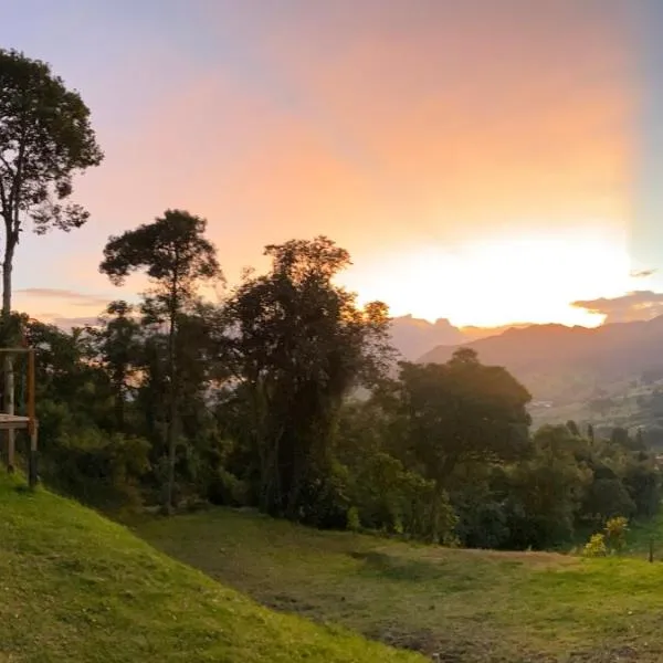 GLAMPING LA CIMA NEUSA, hotel in Casablanca