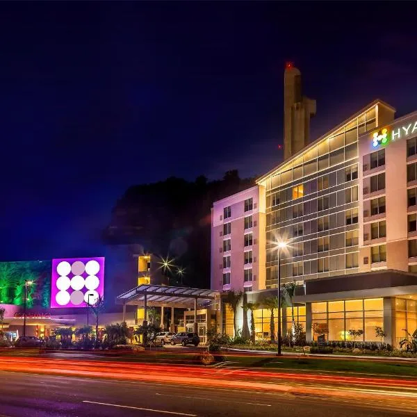 Hyatt Place Bayamon, hotel v destinaci Bayamon