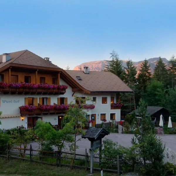 Hotel Wieslhof, hotel din Collepietra
