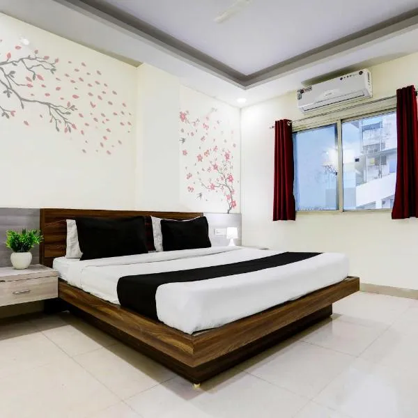 Townhouse Oak Hoshangabad Capital Mall、ボーパールのホテル