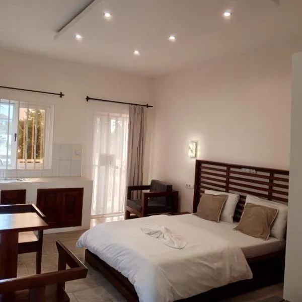 Paradise Beach Appart with Kitchen by Casa, hotel v destinaci Kribi