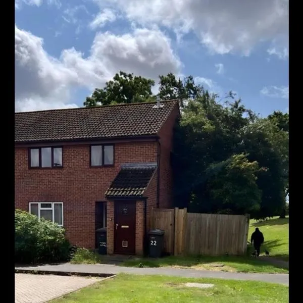 London 2 bed-Apartment BEAUTIFUL, hotel in Borehamwood