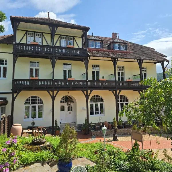PARK VILLA zentral am Mittelrhein Zimmer&Apartments Self check in Aparthotel, hotel in Boppard
