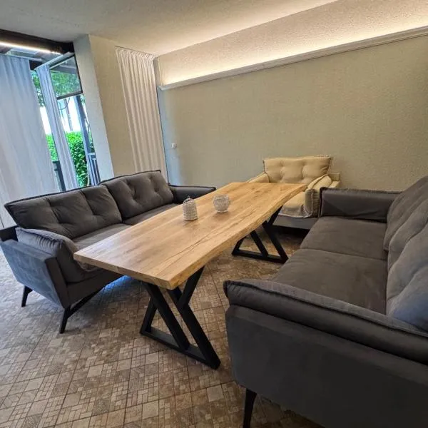 Santa Marina Apartment 503, hotel in Sozopol