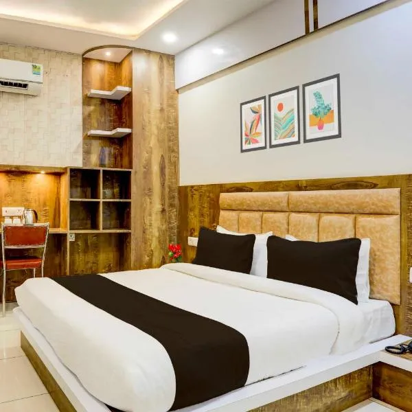 Townhouse Oak Model Town Rohtak, ξενοδοχείο σε Rohtak